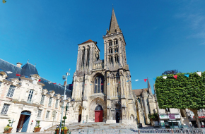 La Cathédrale de Lisieux - Place François Mitterrand