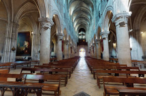 La Nef de la Cathédrale de Lisieux